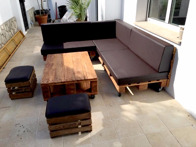 købe mærkelig Grundig 15 Simple DIY Sofa Ideas That Will Save You Some Cash