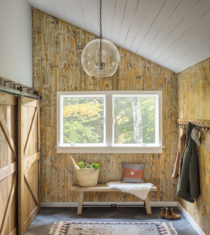 16 Beautiful Rustic Entry Hall Designs That Will Welcome You Nicely