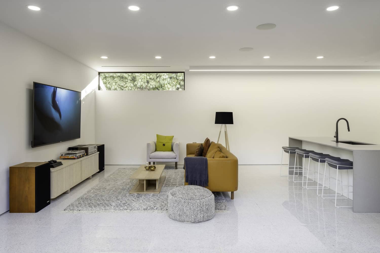 Bridge House LA by Dan Brunn Architecture in Los Angeles, California Bridge House LA by Dan Brunn Architecture in Los Angeles, California