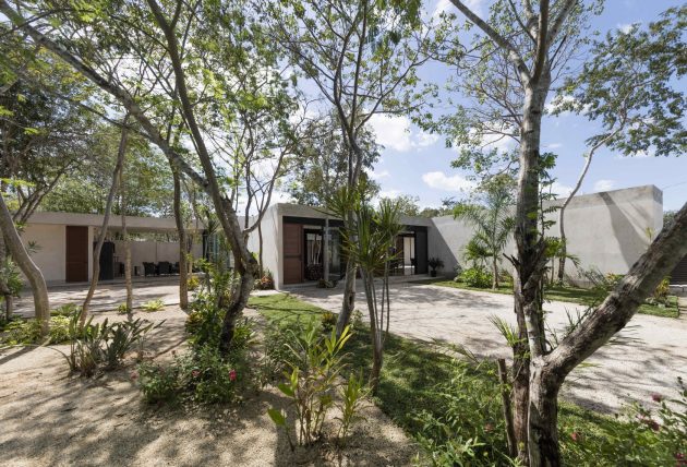 Canto Cholul Residence by Taller Estilo Arquitectura in Mexico