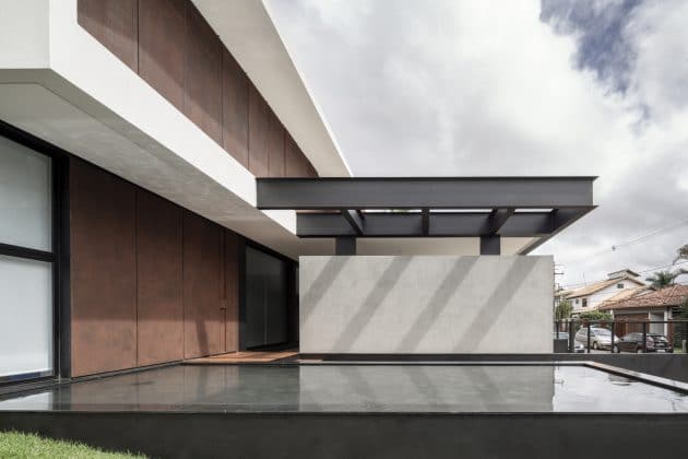 GA House by Esquadra Arquitetos in Brasilia, Brazil