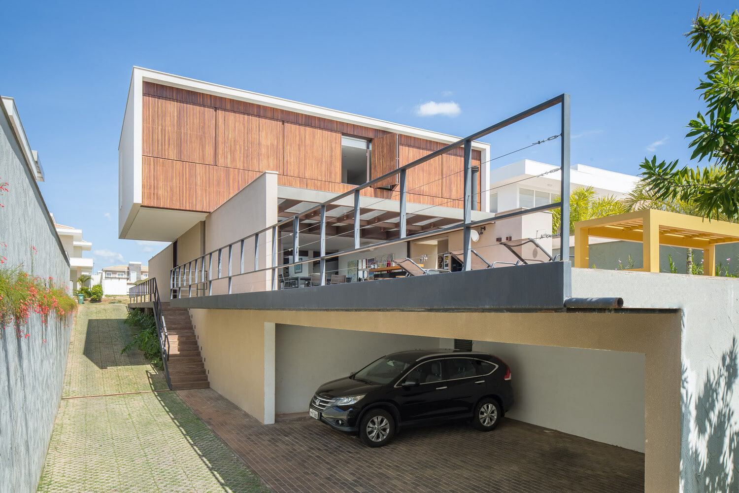LA House by Esquadra Arquitetos + Yi Arquitetos in Brasilia, Brazil LA House by Esquadra Arquitetos + Yi Arquitetos in Brasilia, Brazil