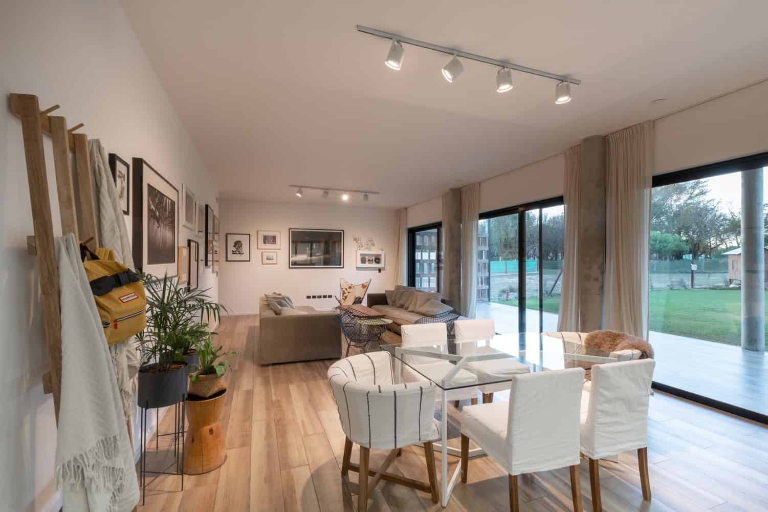 LLV House by FLV Arquitectura in Cordoba, Argentina LLV House by FLV Arquitectura in Cordoba, Argentina