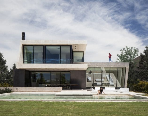 Marble House by OON Architecture in Tigre, Argentina