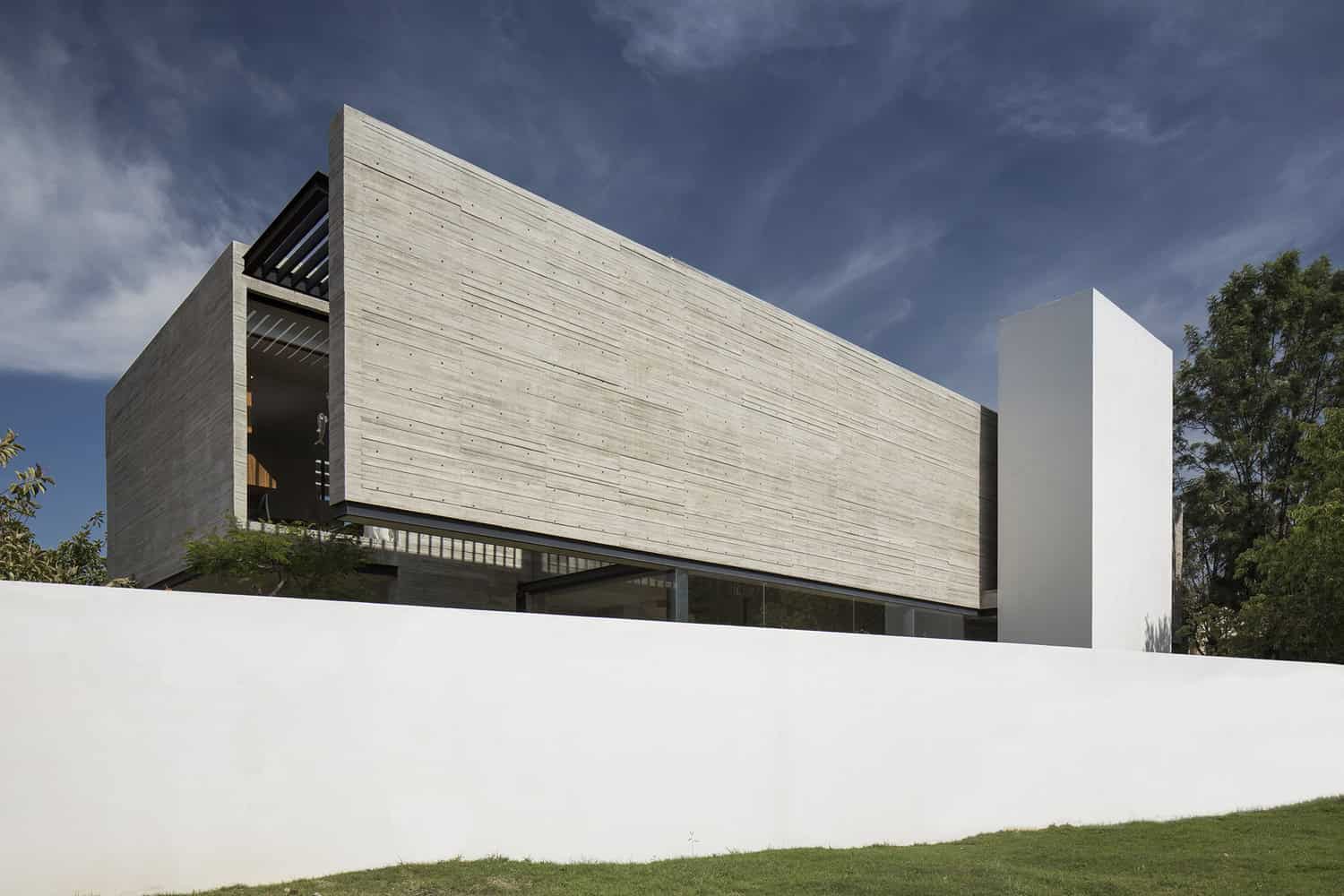 Puebla House by RDLP Architects in Puebla de Zaragoza, Mexico Puebla House by RDLP Architects in Puebla de Zaragoza, Mexico