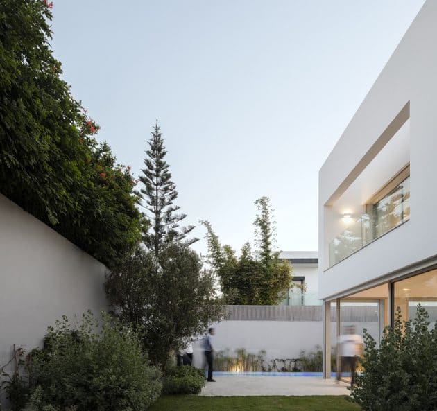 Villa Agava by Driss Kettani in Casablanca, Morocco