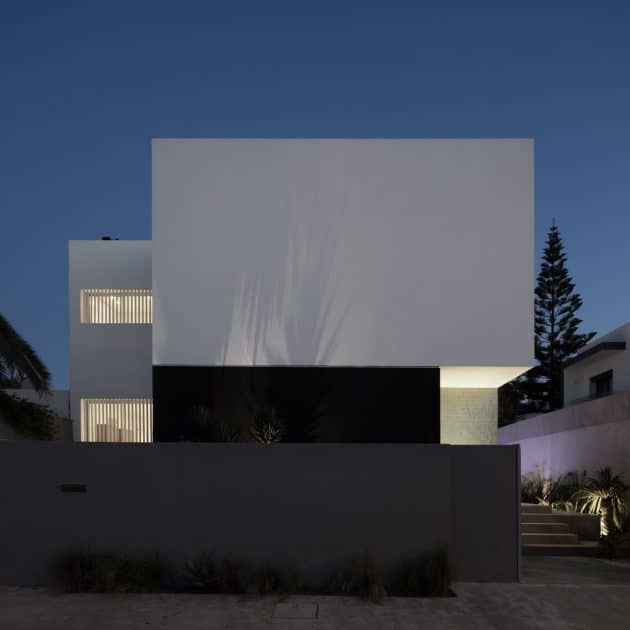 Villa Agava by Driss Kettani in Casablanca, Morocco