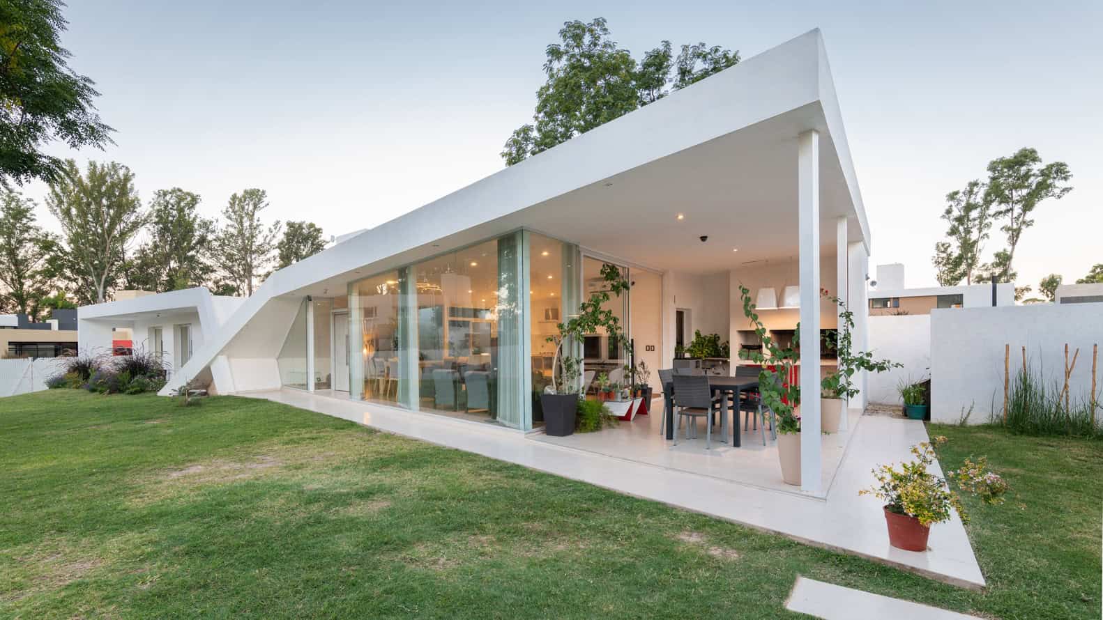 X House by Sincresis Arquitectos in Cordoba, Argentina