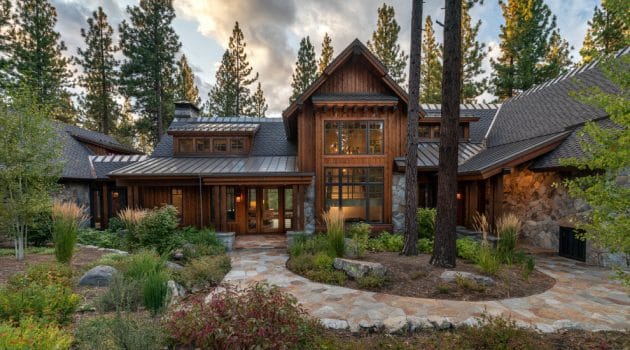 18 Monumental Rustic Exterior Designs You Just Can’t Look Away From