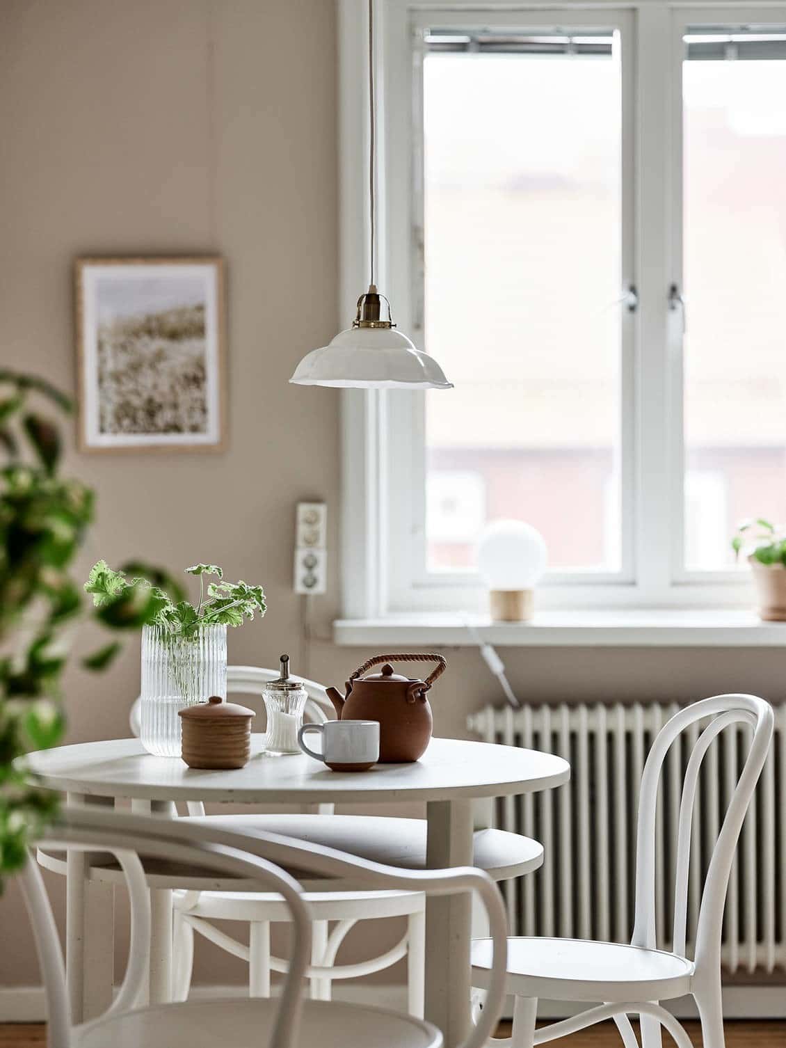 Live Alone in a Student Apartment Live Alone in a Student Apartment