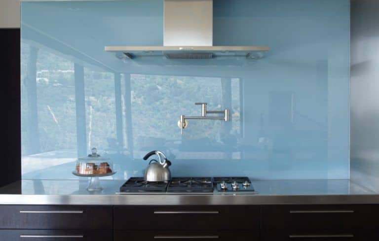 14 Fascinating Backsplash Designs That Are Trendy This Season 14 Fascinating Backsplash Designs That Are Trendy This Season