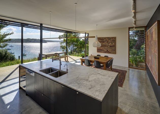 Bundeena Beach House by Grove Architects near Sydney, Australia