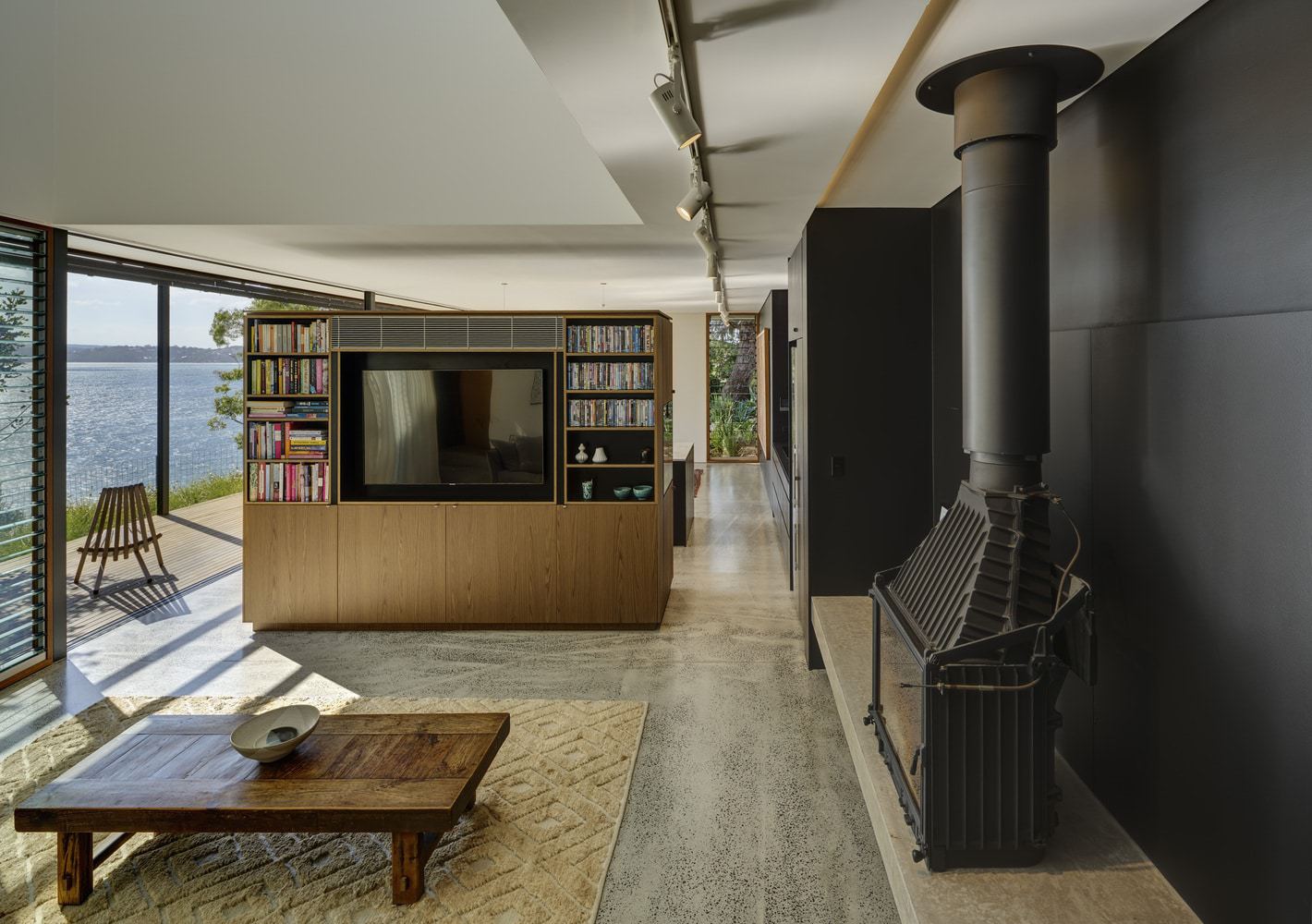 Bundeena Beach House by Grove Architects near Sydney, Australia Bundeena Beach House by Grove Architects near Sydney, Australia