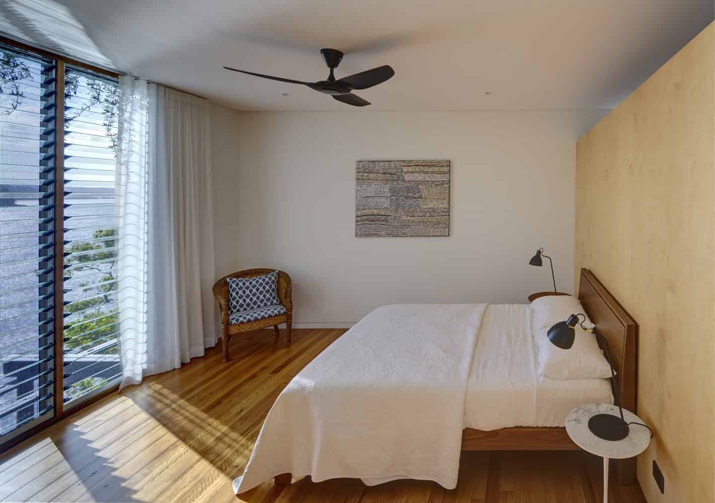 Bundeena Beach House by Grove Architects near Sydney, Australia Bundeena Beach House by Grove Architects near Sydney, Australia