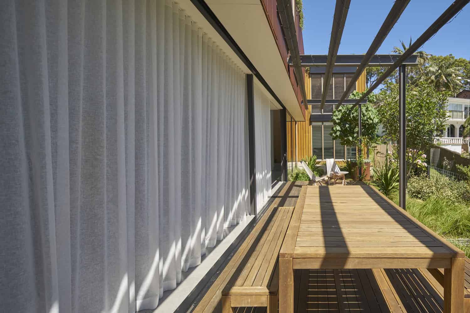 Bundeena Beach House by Grove Architects near Sydney, Australia Bundeena Beach House by Grove Architects near Sydney, Australia