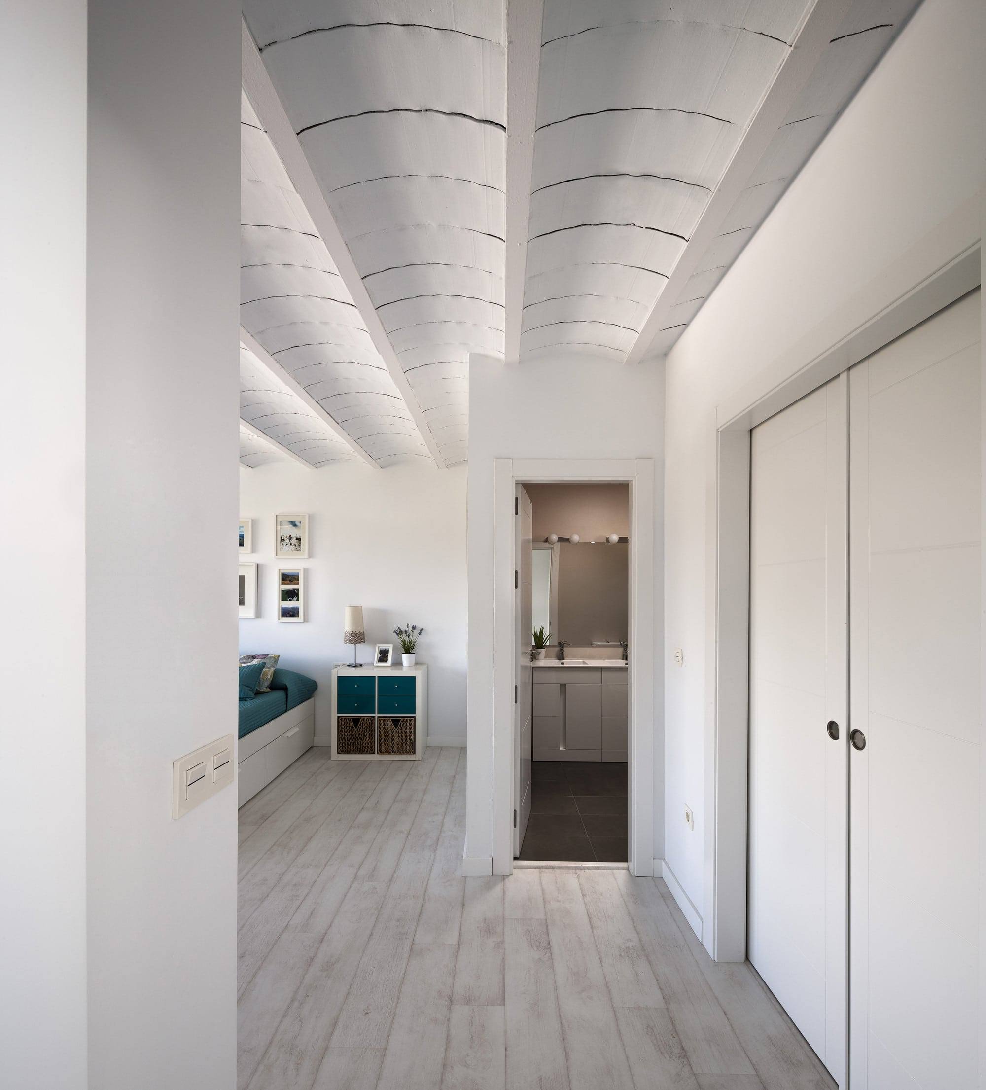 C&C House by Arias Recalde Taller de Arquitectura in Dudar, Spain C&C House by Arias Recalde Taller de Arquitectura in Dudar, Spain