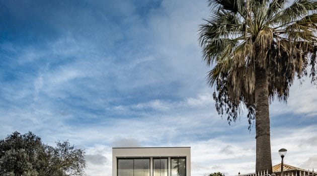 FG 30 House by Sergio Miguel Godinho Architect in Loule, Portugal