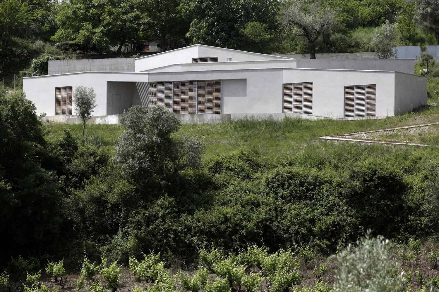 House in Gateira by Camarim Arquitectos in Penela, Portugal House in Gateira by Camarim Arquitectos in Penela, Portugal