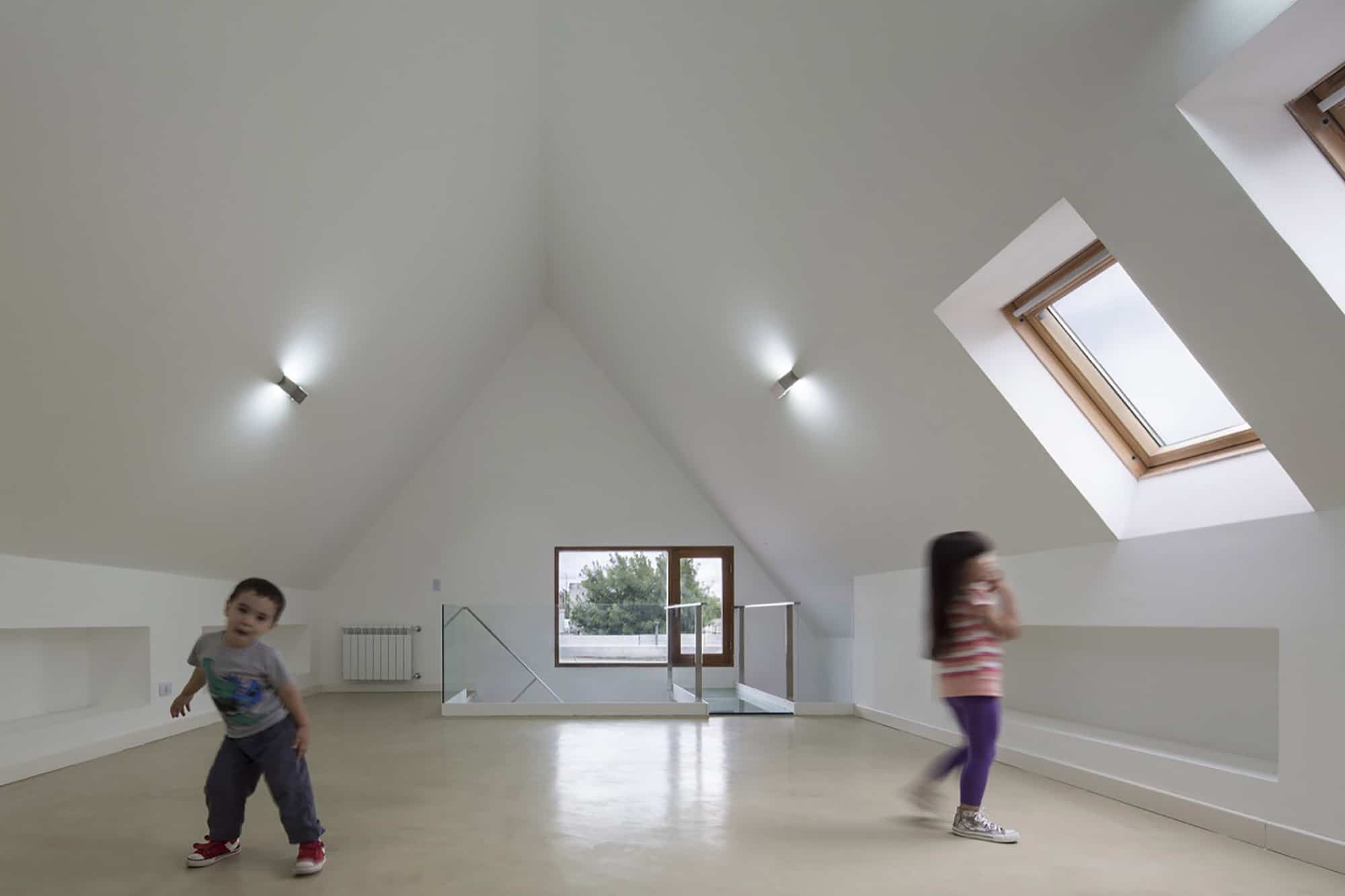 House in La Pampa by Hernan Gastelu in Casilda, Argentina