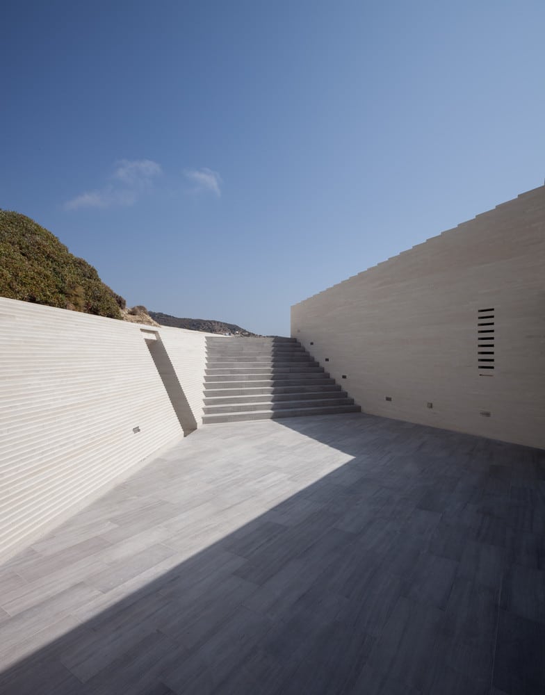 Voronoi's Corrals by decaARCHITECTURE on the Island of Milos, Greece Voronoi's Corrals by decaARCHITECTURE on the Island of Milos, Greece