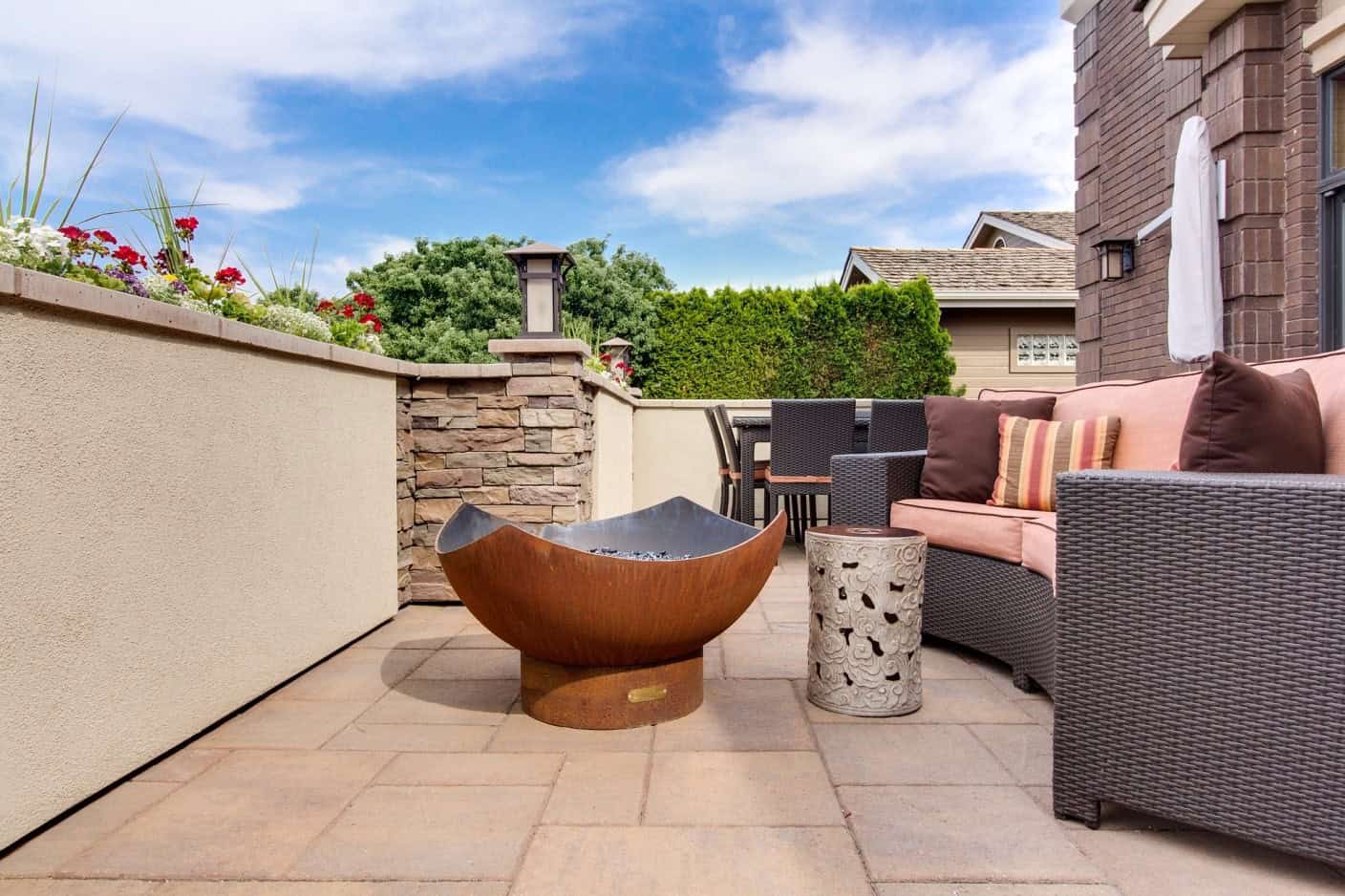 6 Outdoor Decorating Tips To Consider Right Now