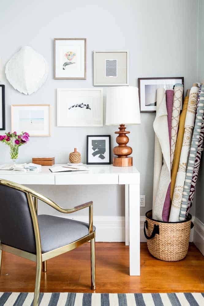 Essential Tips on How to Choose the Perfect White Desk You Want Essential Tips on How to Choose the Perfect White Desk You Want