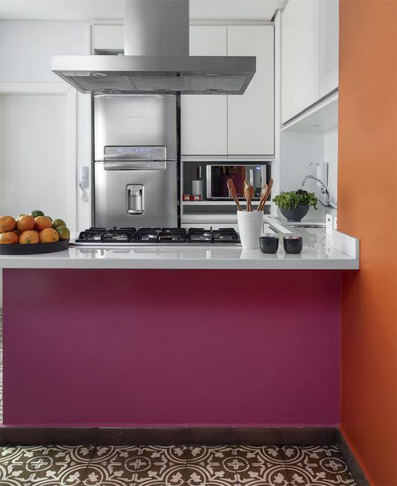 9 Pink Decorated Kitchens