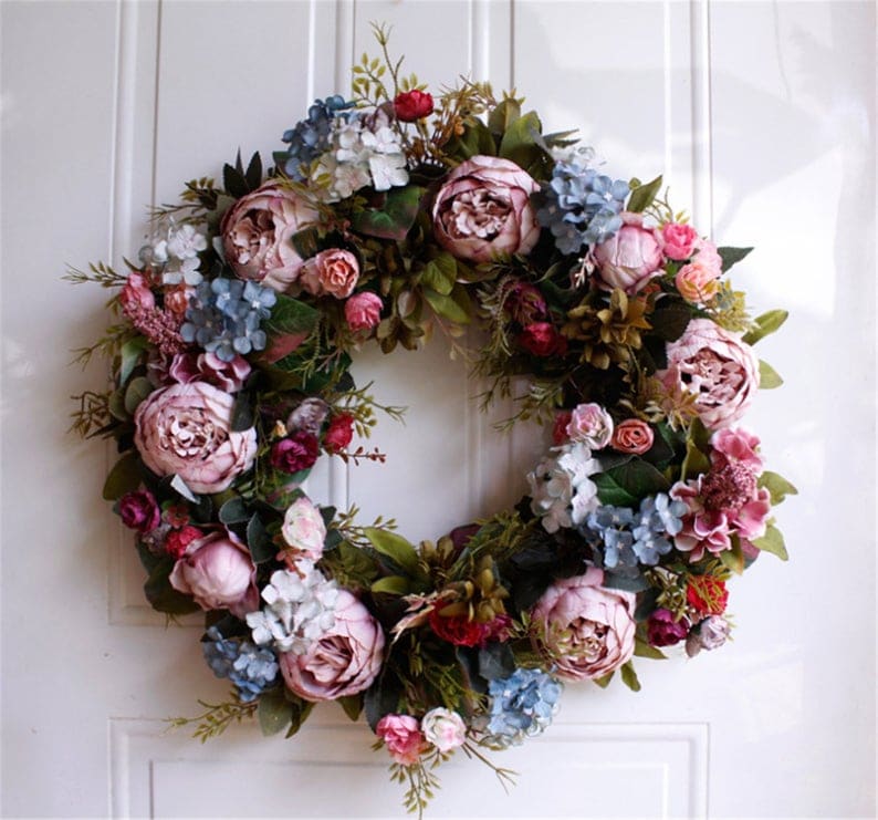7. Floral Wreath 7. Floral Wreath