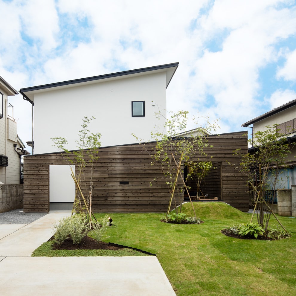 13. Modern Garden 13. Modern Garden