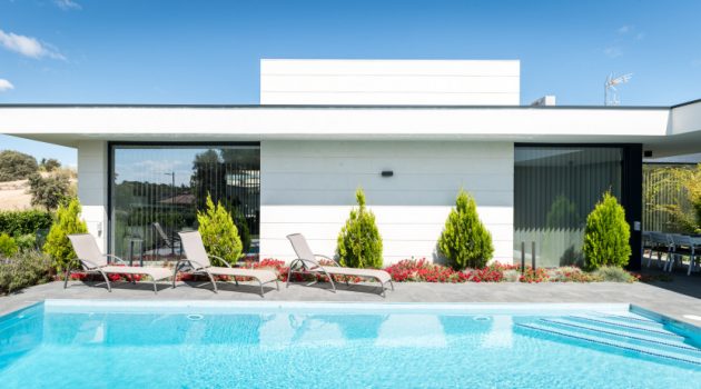 16 Spectacular Modern Swimming Pool Designs That Will Captivate You