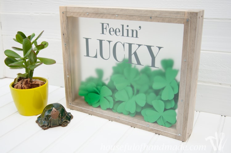 17 Super Cool St. Patrick's Day Home Decor Ideas That Are Super Easy To Craft