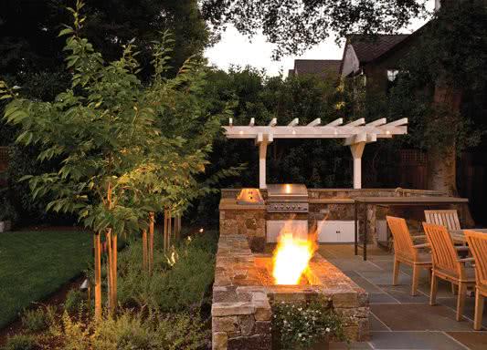 6 Decorated Environments with Barbecue Area 6 Decorated Environments with Barbecue Area