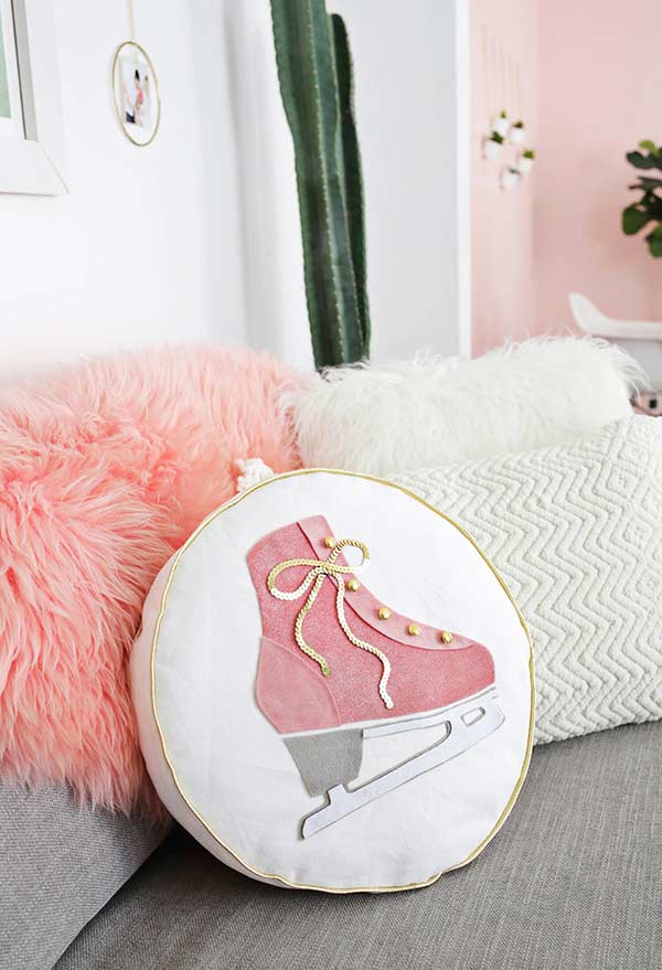 Meet the Most Adorable Models of Fun Pillows for Your Room Meet the Most Adorable Models of Fun Pillows for Your Room