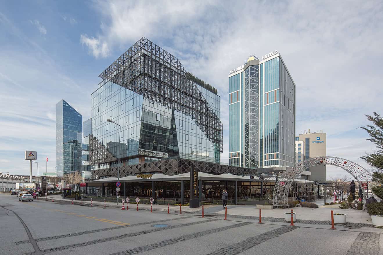 An Unusal Façade: Söğütözü Business Centre An Unusal Façade: Söğütözü Business Centre