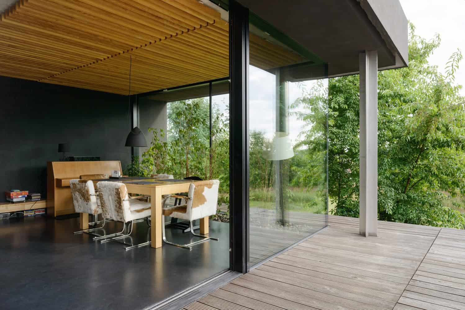 House with the Hole by RS + Robert Skitek in Mikolow, Poland House with the Hole by RS + Robert Skitek in Mikolow, Poland