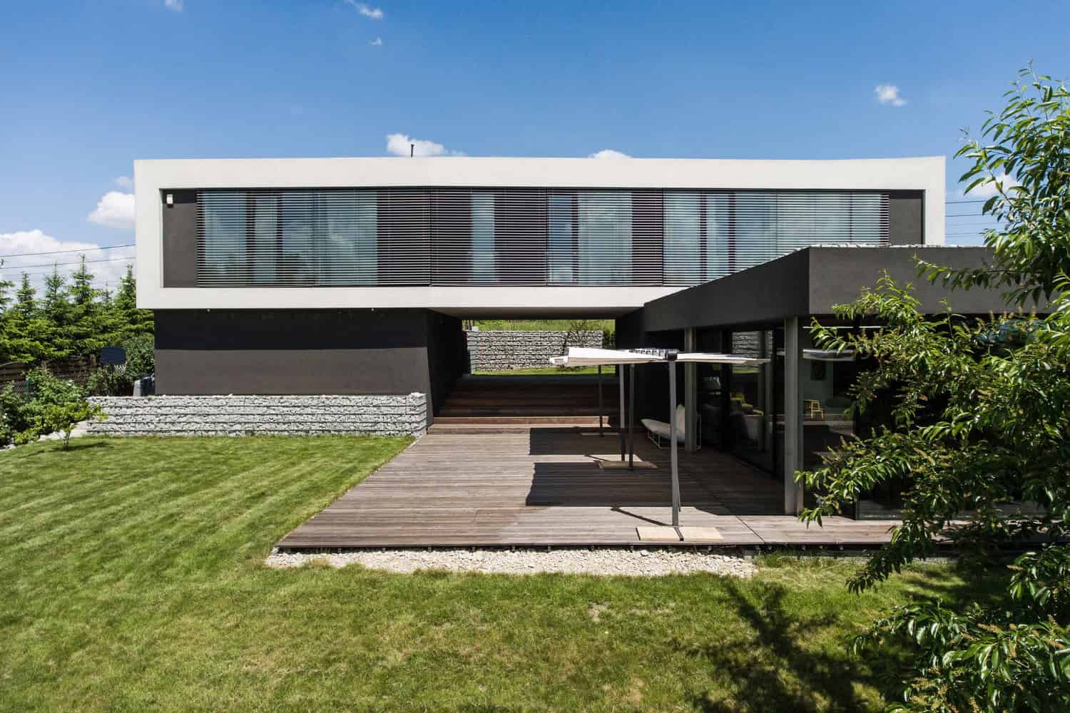 House with the Hole by RS + Robert Skitek in Mikolow, Poland House with the Hole by RS + Robert Skitek in Mikolow, Poland