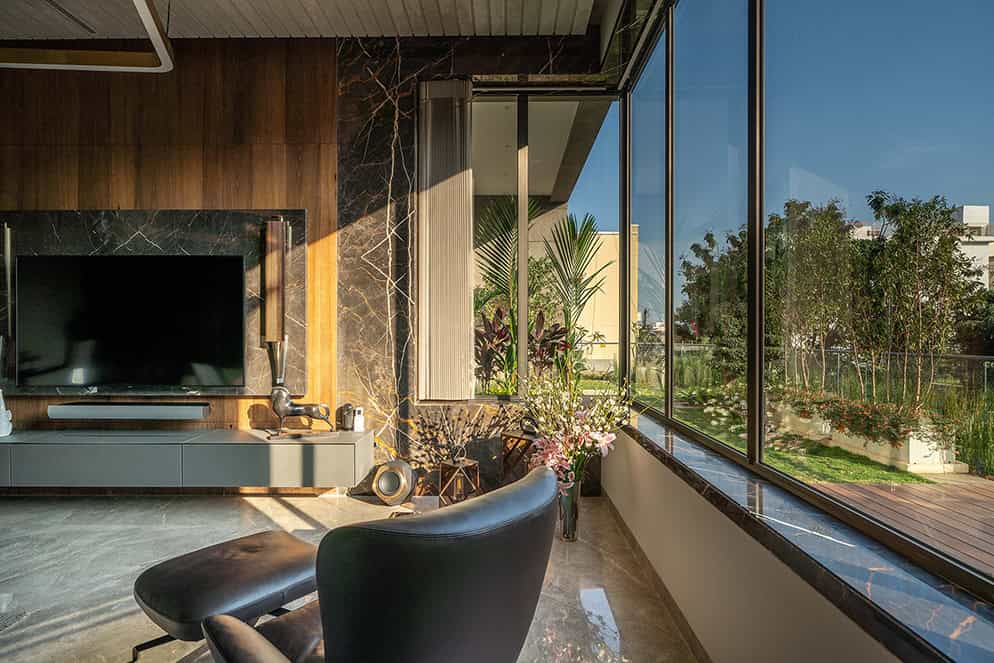 Overlapping Volumes Residence by Urban Zen in Banjara Hills, Hyderabad Overlapping Volumes Residence by Urban Zen in Banjara Hills, Hyderabad