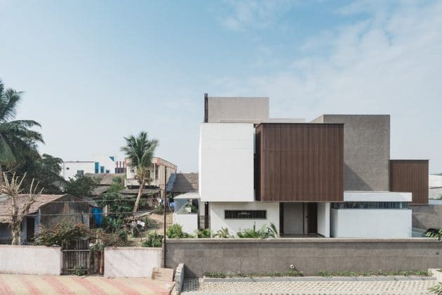 Sarpanch House by Neogenesis+Studi0261 in Surat, India