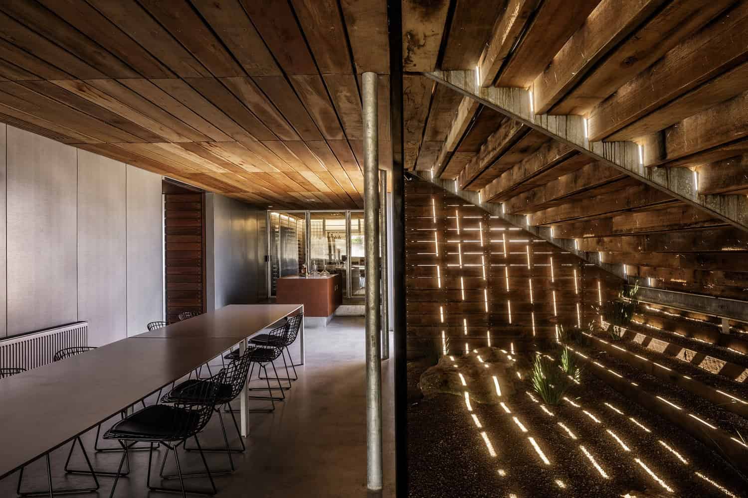 St. Andrews Beach Villa by Woods Bagot in Victoria, Australia St. Andrews Beach Villa by Woods Bagot in Victoria, Australia