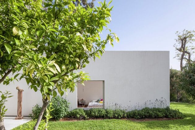 T/A House by Paritzki & Liani Architects in Tel Aviv, Israel