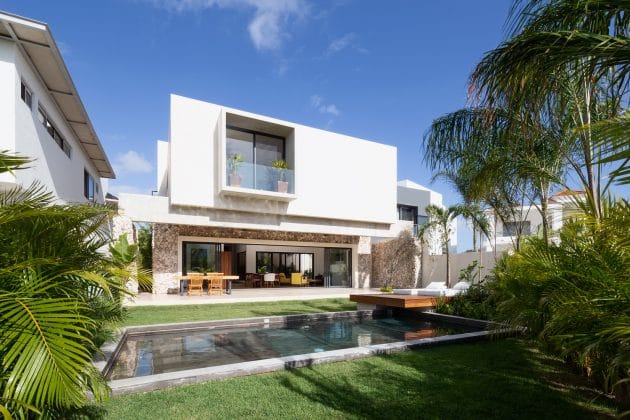 Venados 22 House by estudio AM Arquitectos in Cancun, Mexico