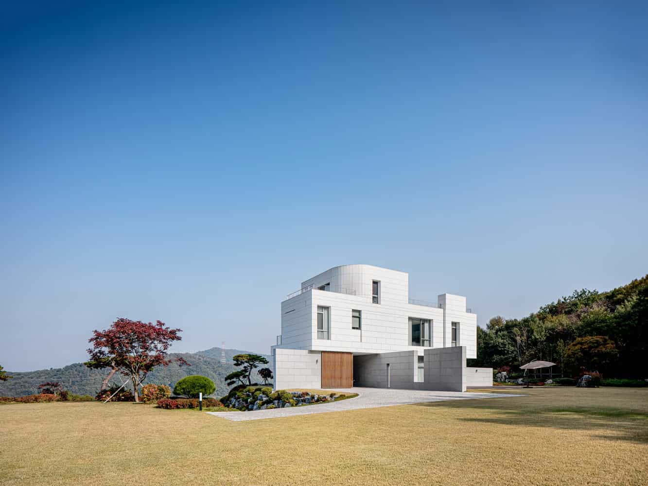 Yeoju Residence by YKH Associates in Yeoju-gun, South Korea Yeoju Residence by YKH Associates in Yeoju-gun, South Korea