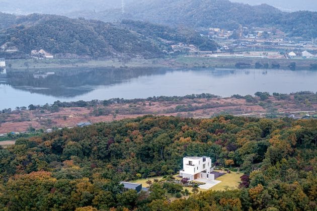 Yeoju Residence by YKH Associates in Yeoju-gun, South Korea