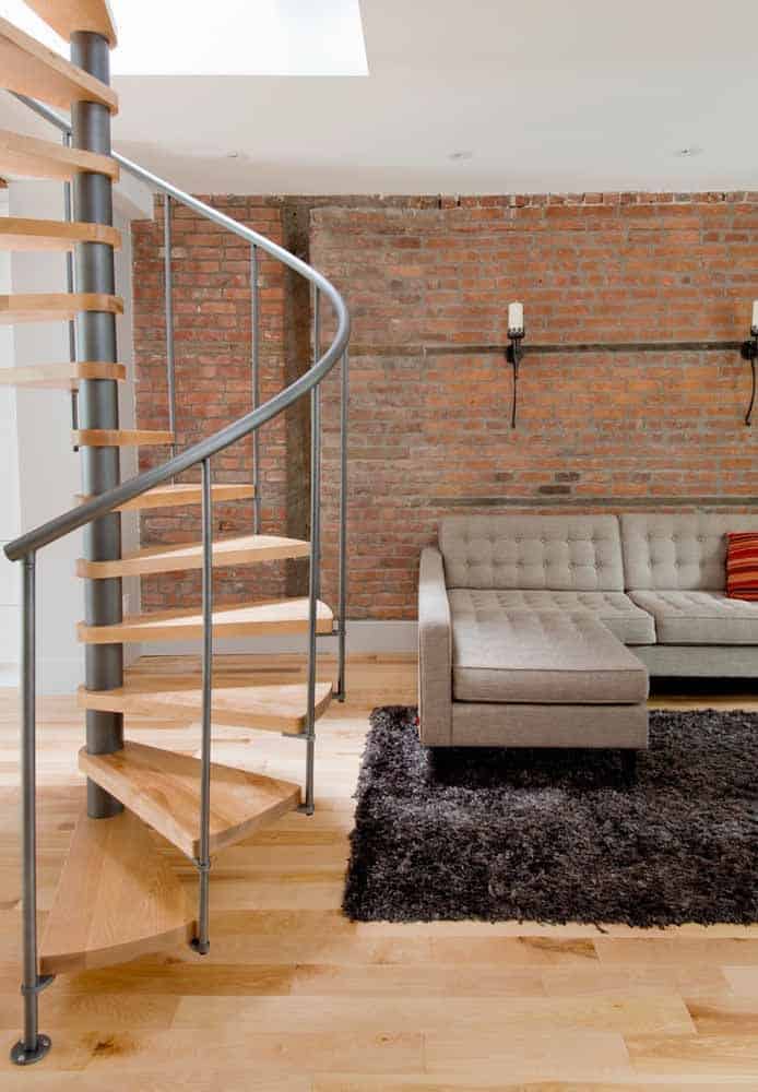 Other tips on the spiral staircase Other tips on the spiral staircase