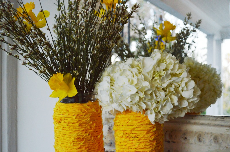15 Brilliant DIY Mason Jar Projects To Craft This Spring