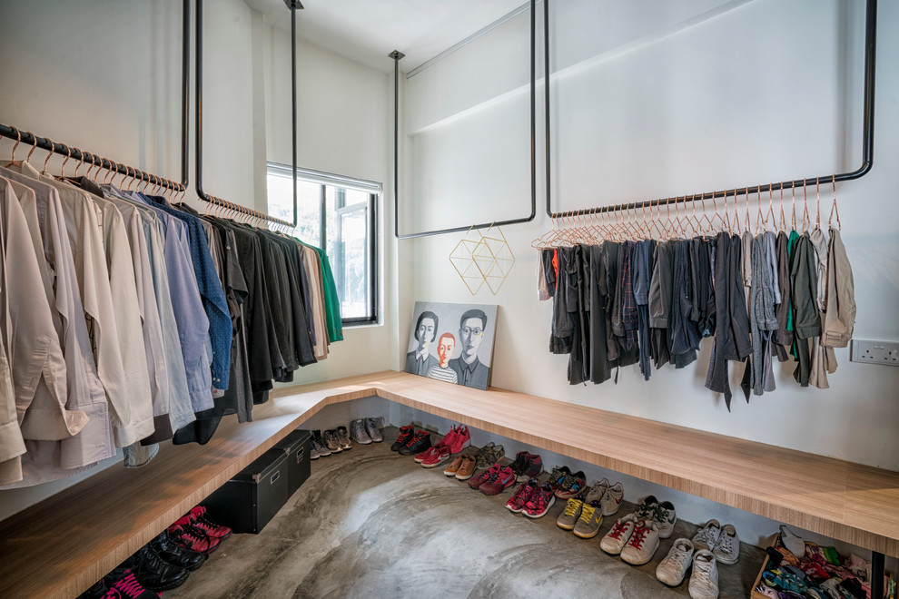 18 Stylish Industrial Closet Ideas For Your Loft