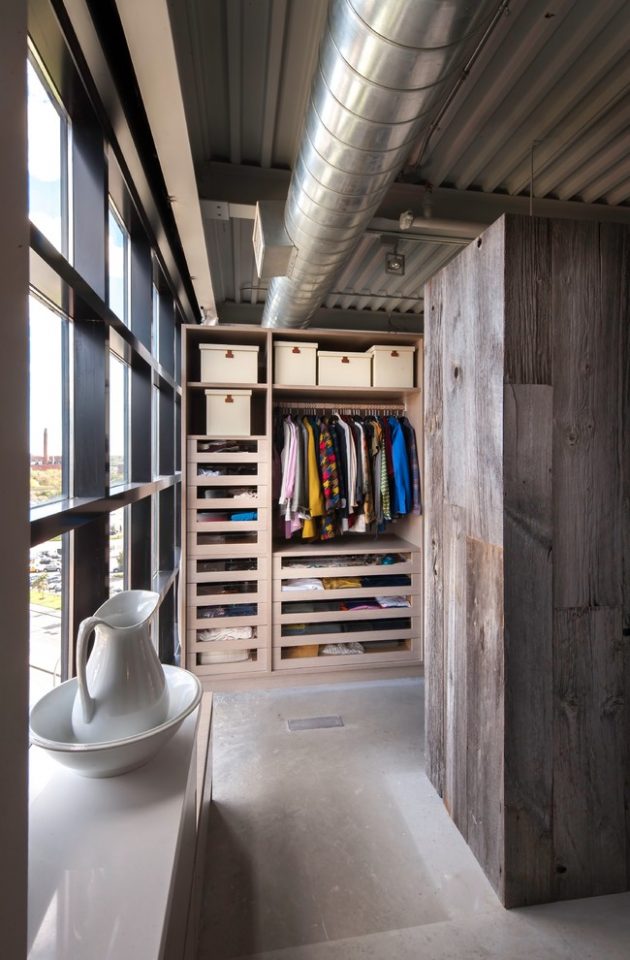 18 Stylish Industrial Closet Ideas For Your Loft