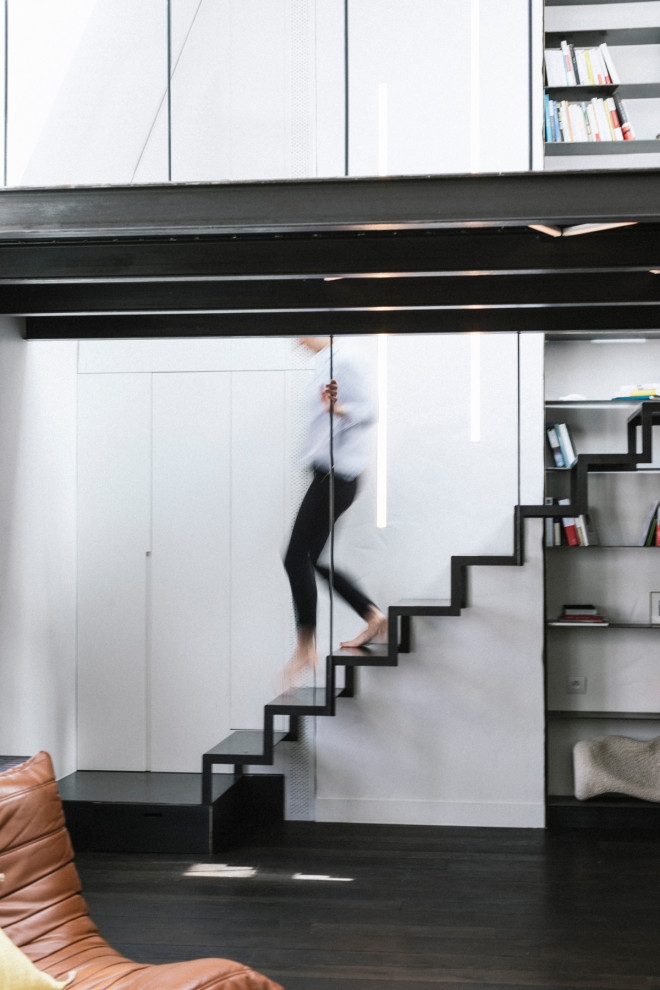 18 Uplifting Industrial Staircase Designs That Will Transform Your Loft