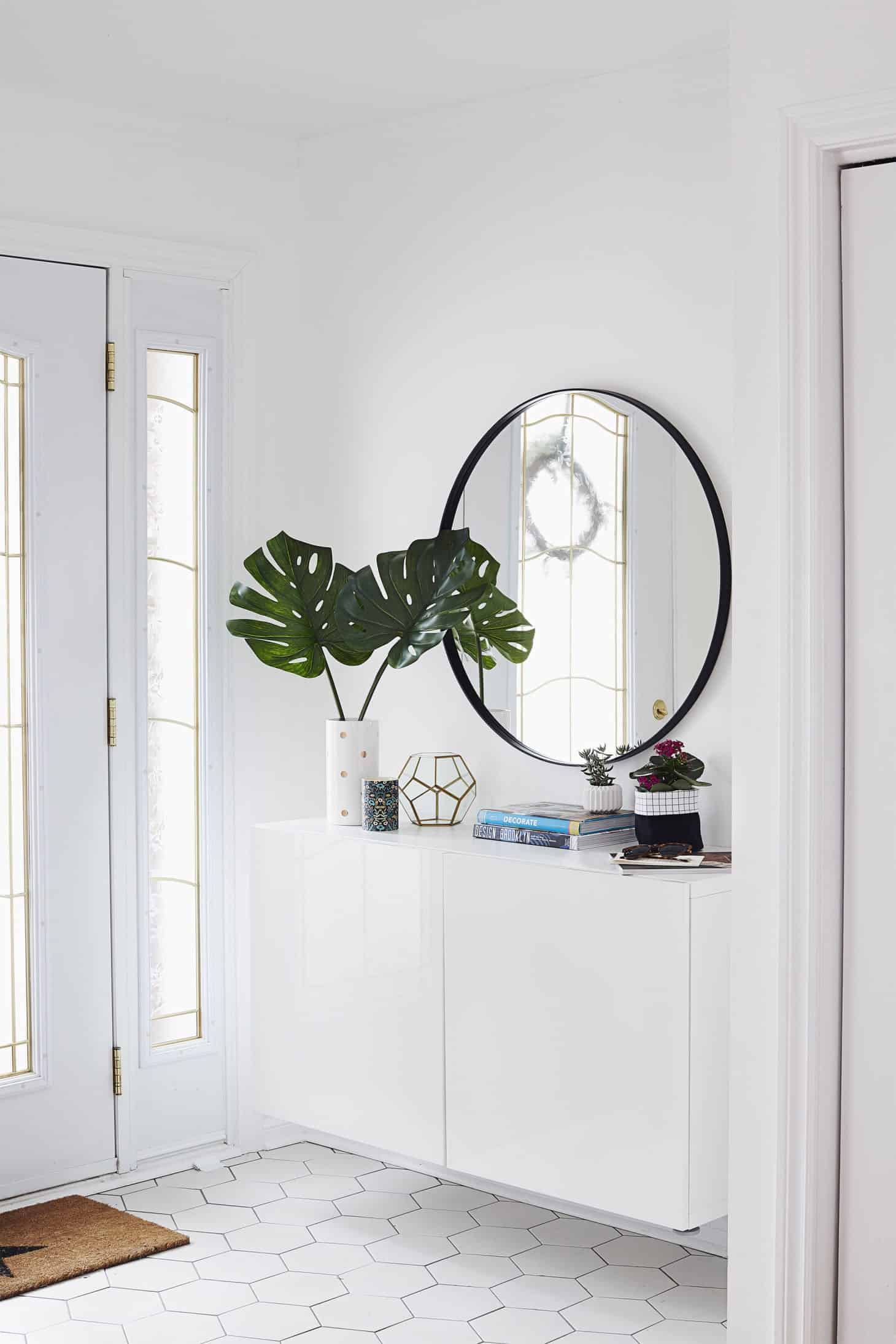 How to Decorate and Arrange the Small Yet Stylish Entrance in Your Home? How to Decorate and Arrange the Small Yet Stylish Entrance in Your Home?