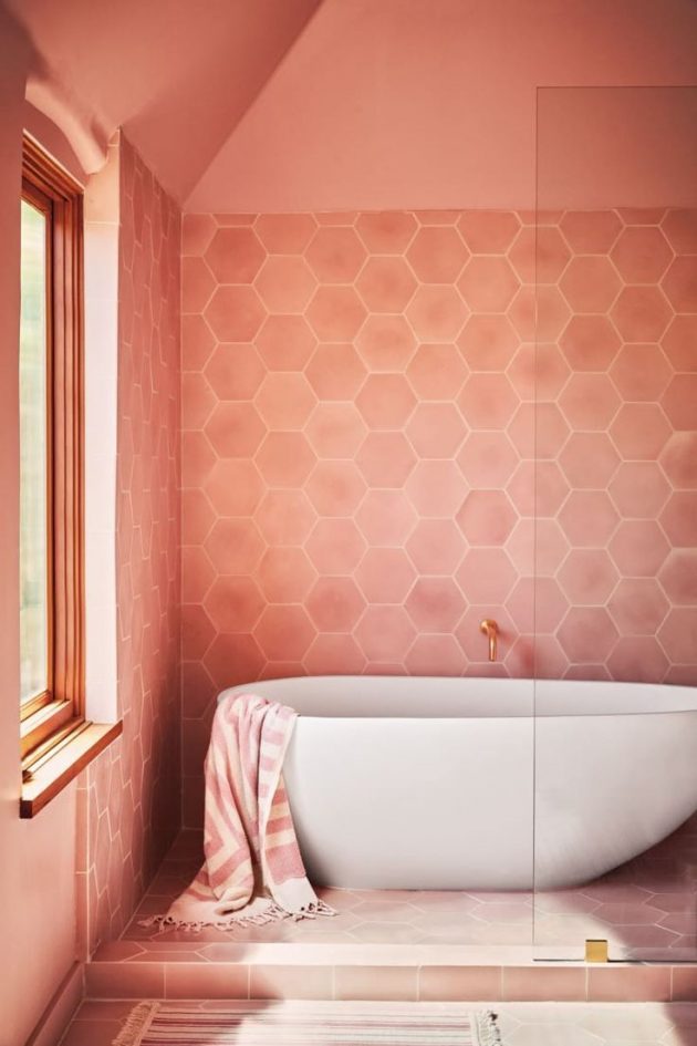 Coral Color in the Bathroom! Yes or Yes?